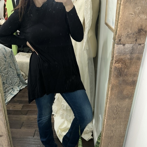 Jodifl Elegant Black Asymmetrical tunic top size small - Picture 1 of 6